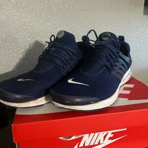 Men’s Nike Prestos Size 14